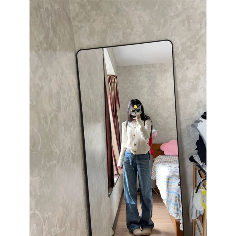 Mid Rise Applique Washed Wide Leg Jeans