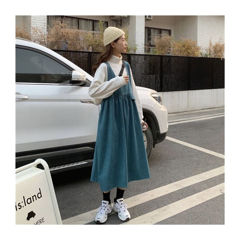 Mock Neck Plain Sweatshirt / Square Neck Midi A-Line