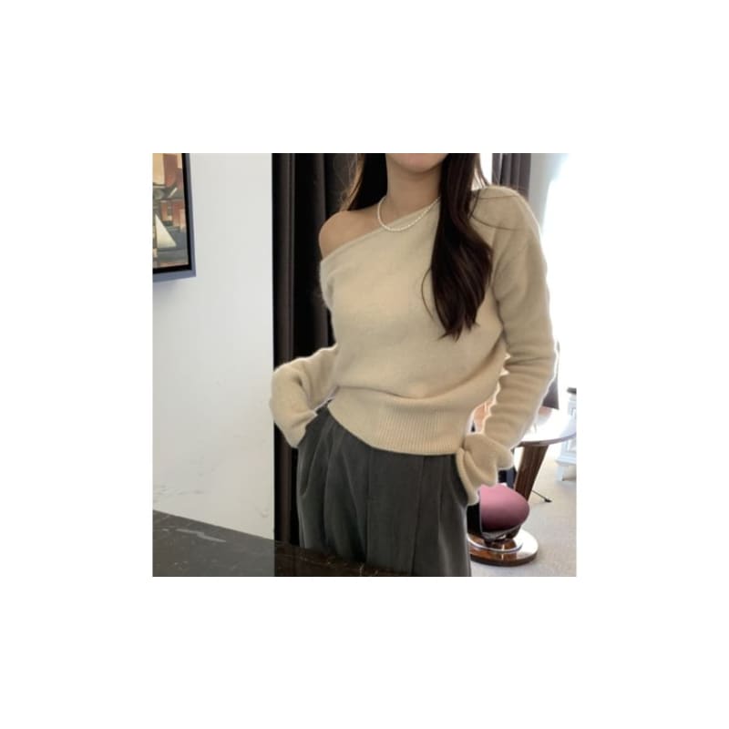 One-Shoulder Plain Sweater