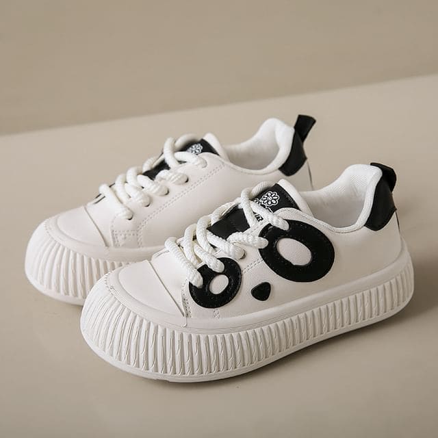 Panda Embroidered Lace-Up Platform Sneakers - White / 35