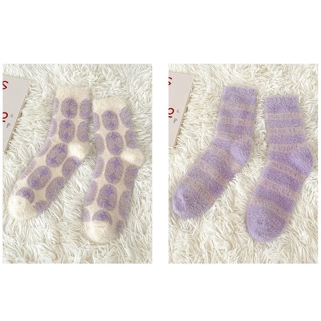 Patterned Fluffy Short Socks Set - 2 Pairs - Oval & Stripes