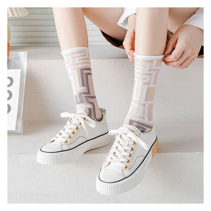 Patterned Mesh Short Socks