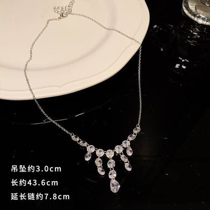 Pendant Alloy Choker (Various Designs) - GN1841 - Silver