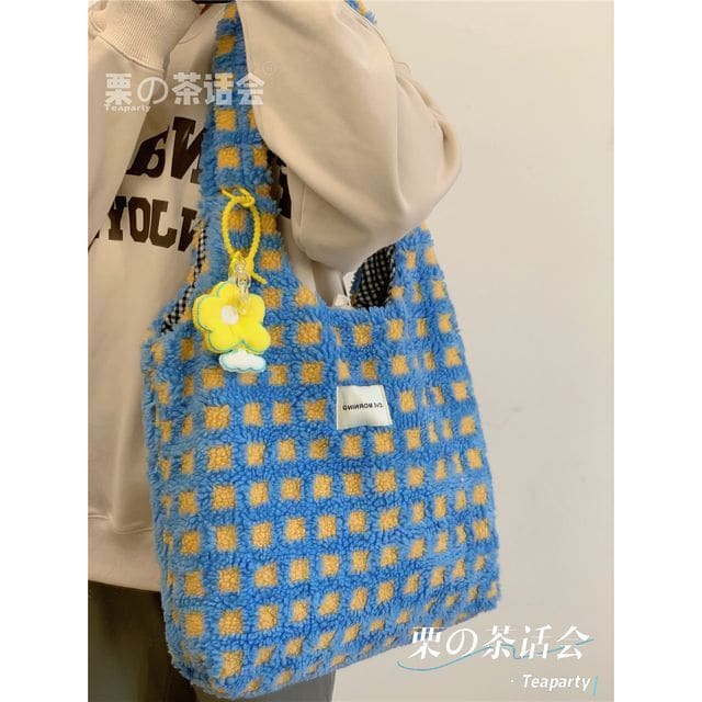 Plaid Fleece Tote Bag - With Yellow Flower Charm