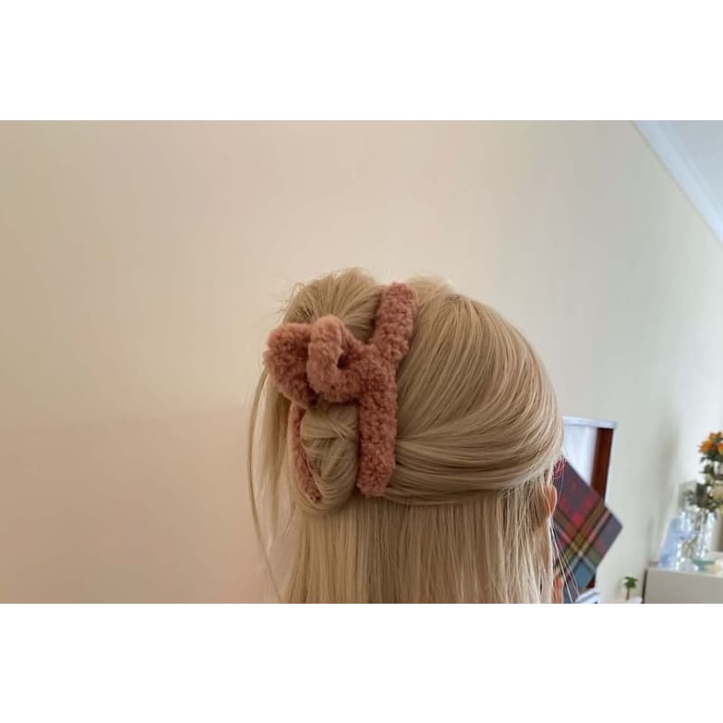 Plain Boucle Hair Claw