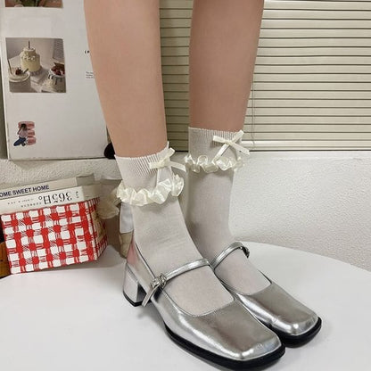 Plain Bow Frill Short Socks - Almond / One Size