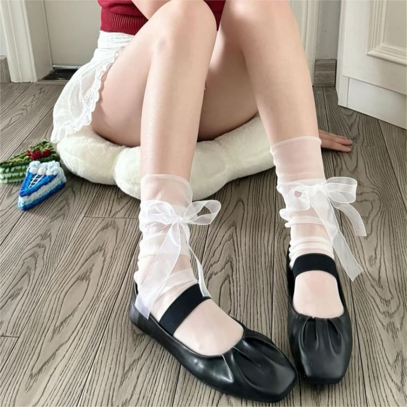 Plain Bow Mesh Socks