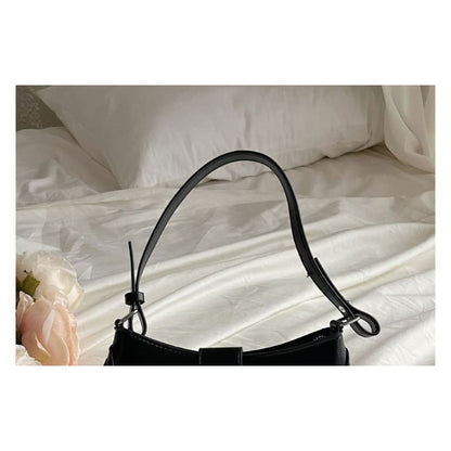 Plain Buckled Panel Shoulder Bag