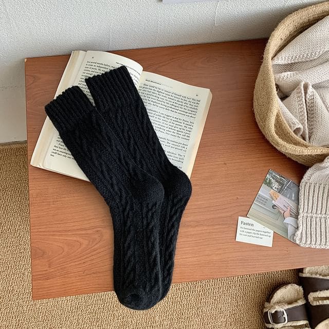 Plain Cable Knit Socks - Black / One Size