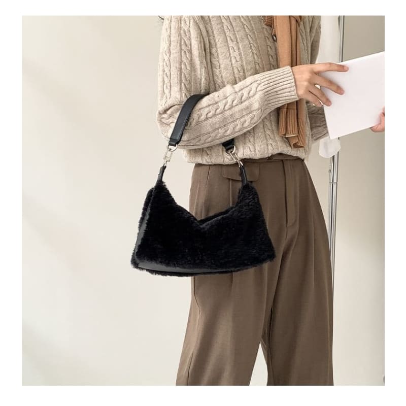 Plain Fleece Shoulder Bag