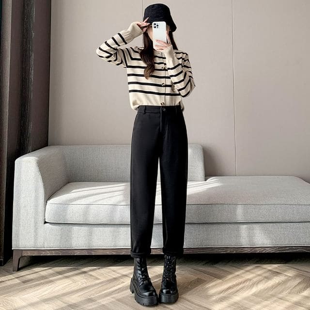 Plain High Rise Straight Cut Crop Knit Dress Pants - Black