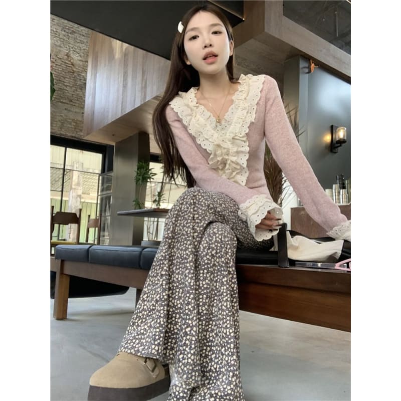 Plain Lace Trim Cardigan / High Waist Floral Flared Pants