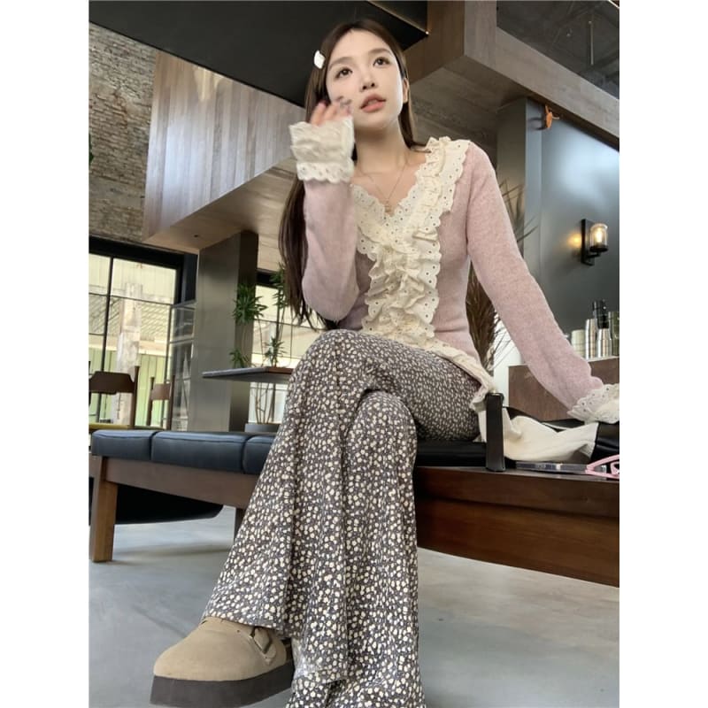 Plain Lace Trim Cardigan / High Waist Floral Flared Pants