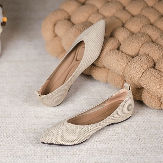 Plain Pointed Fabric Flats - Almond / 34