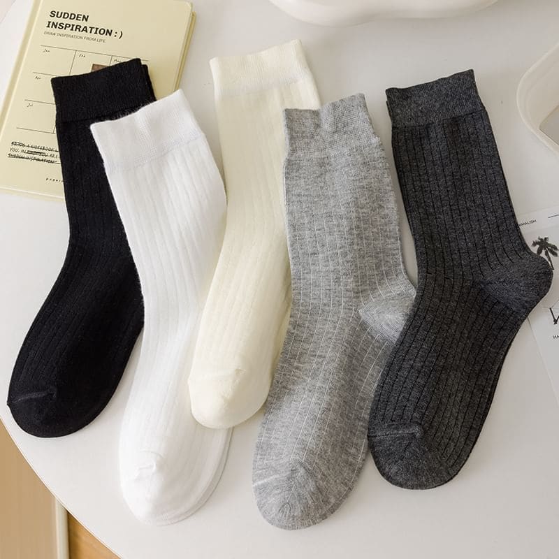 Plain Ribbed Crew Socks