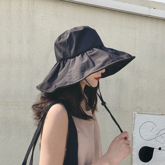 Plain Ruffle Sun Hat - Black / One Size