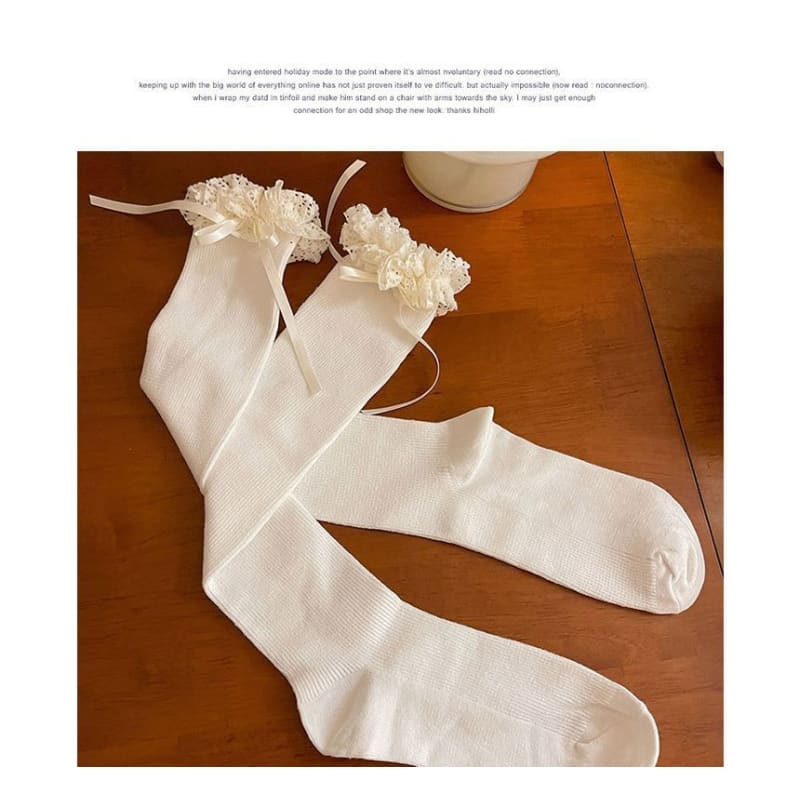 Plain Ruffled Ribbed Tall Socks