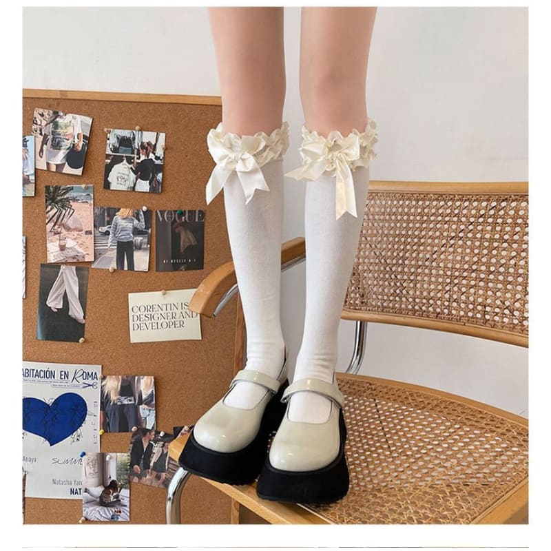 Plain Ruffled Tall Socks