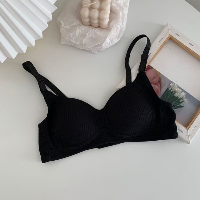 Plain Wireless Bra