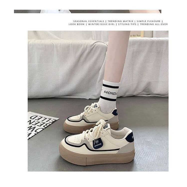 Platform Color Block Applique Faux Leather Lace-Up Sneakers