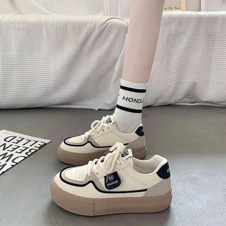 Platform Color Block Applique Faux Leather Lace-Up Sneakers