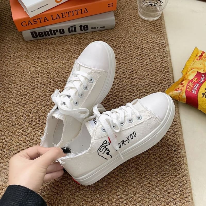 Platform Heart Embroidered Frayed Canvas Lace-Up Sneakers