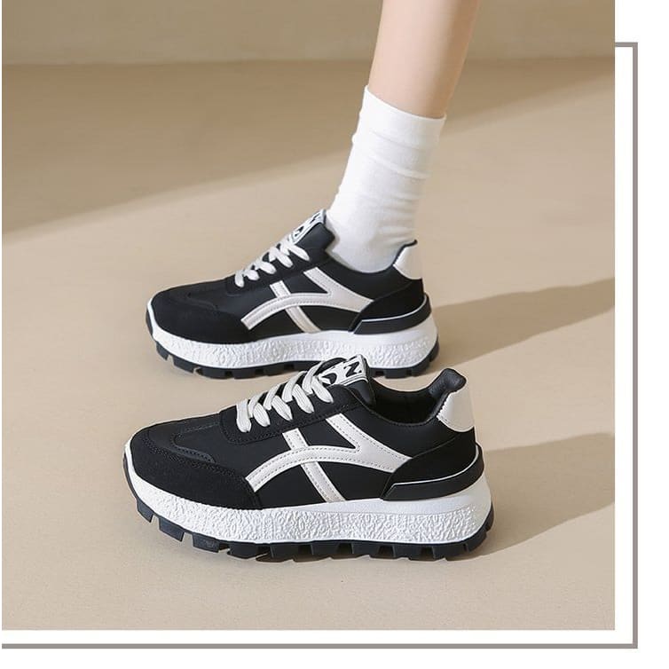 Platform Panel Sneakers