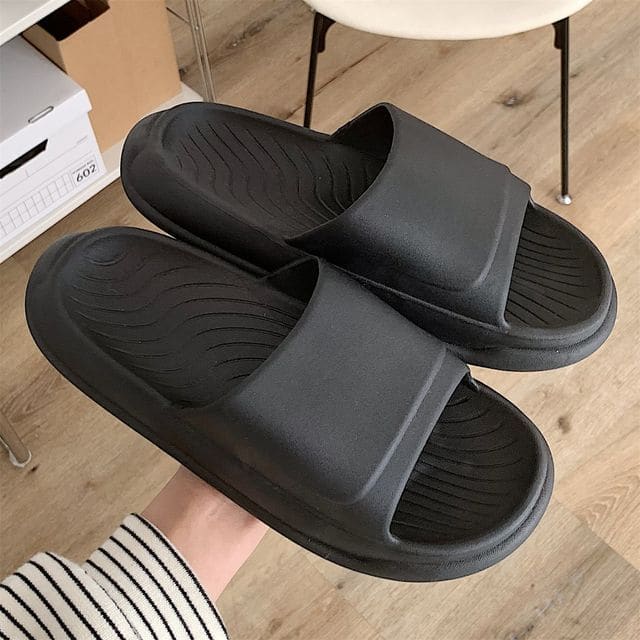 Platform Slippers - Plain - Black / 36 to 37