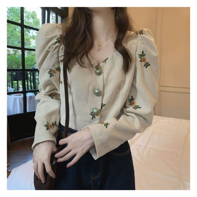 Puff-Sleeve Flower Embroidered Blouse