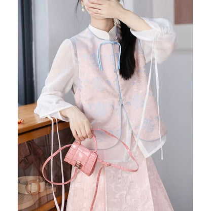 Puff-Sleeve Plain Blouse / Frog Buttoned Hanfu Vest / High