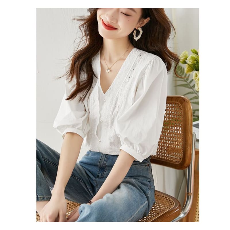 Puff-Sleeve V-Neck Plain Faux Pearl Lace Trim Blouse