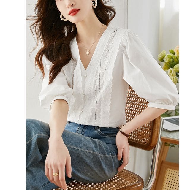 Puff-Sleeve V-Neck Plain Faux Pearl Lace Trim Blouse