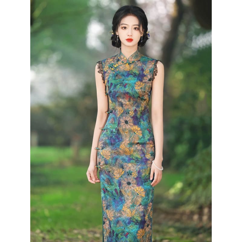 Retro Floral Sleeveless Long Cheongsam - Female Hanfu