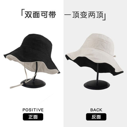 Reversible Bucket Hat - Black & Beige / One Size