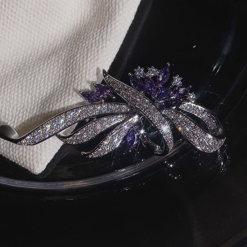 Rhinestone Alloy Brooch