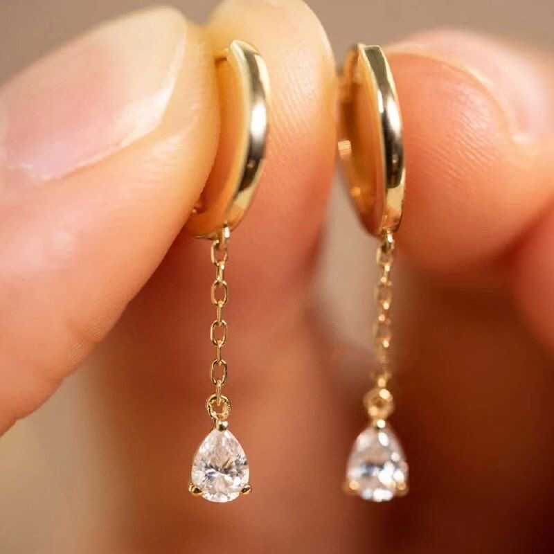 Rhinestone Alloy Dangle Earring