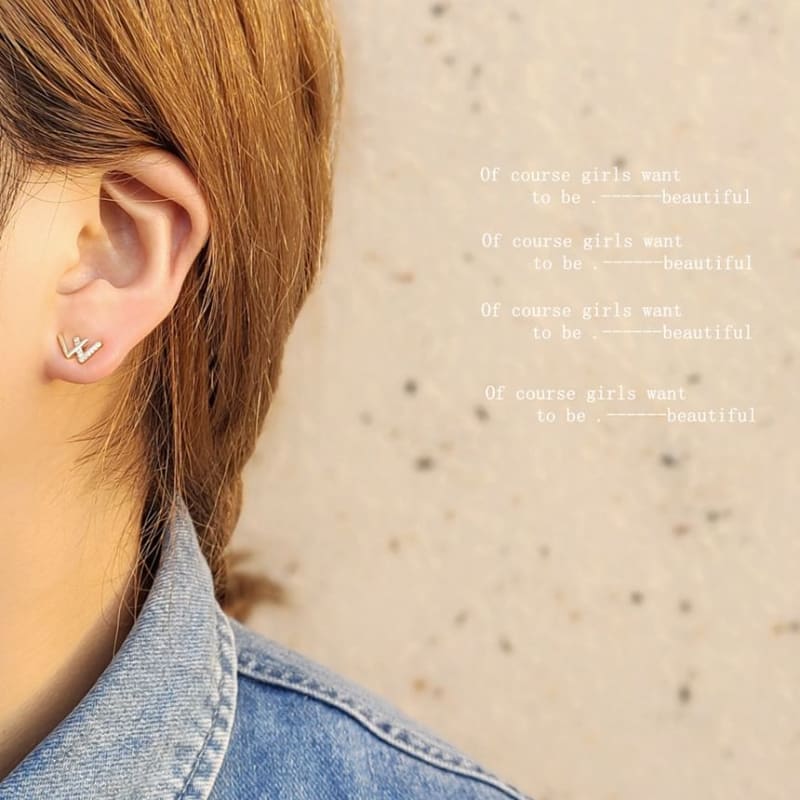 Rhinestone Ear Stud