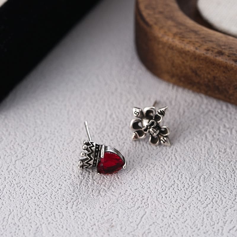 Rhinestone Heart Skull Asymmetrical Stud Earring