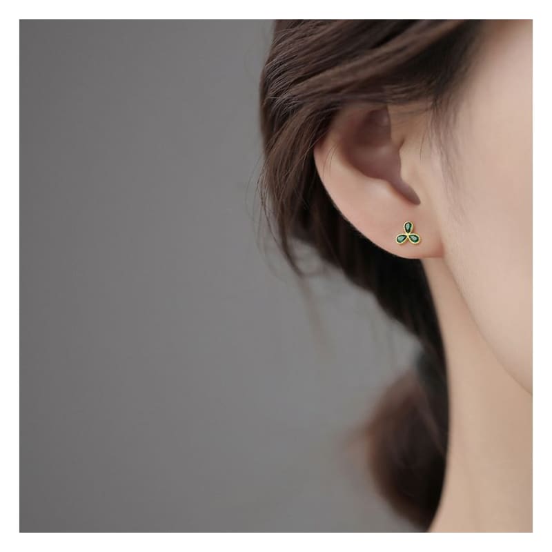 Rhinestone Leaf Stud Earring