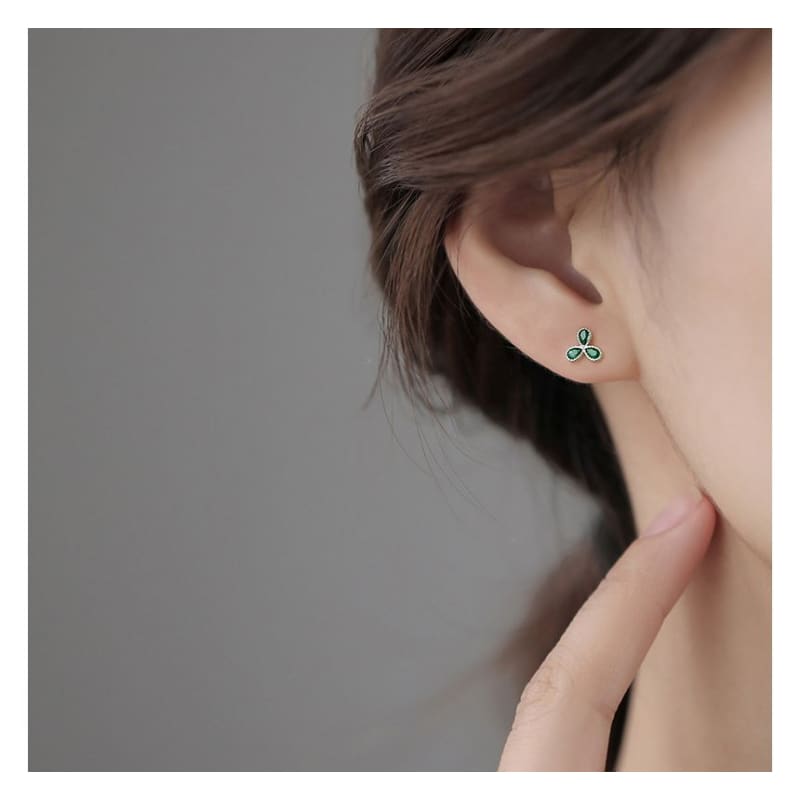 Rhinestone Leaf Stud Earring