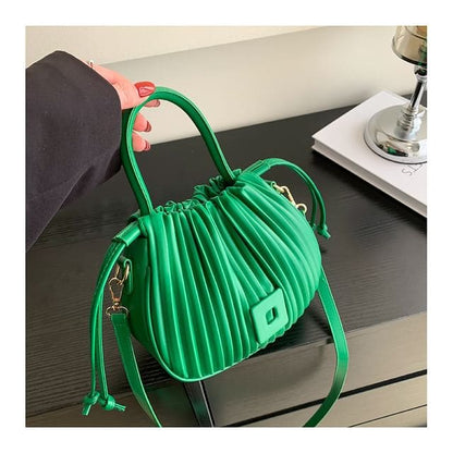 Ribbed Faux Leather Bucket Bag - Green / One Size