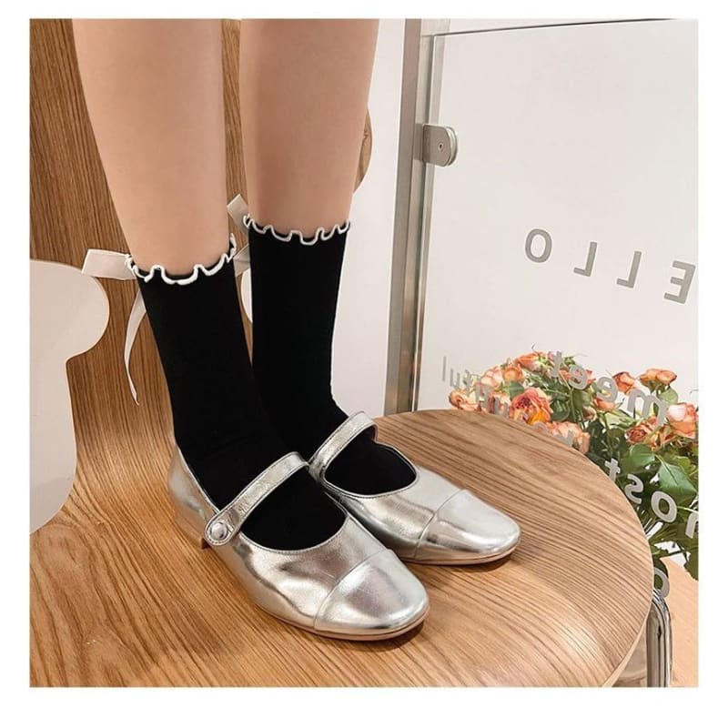 Ribbon Accent Frill Trim Socks