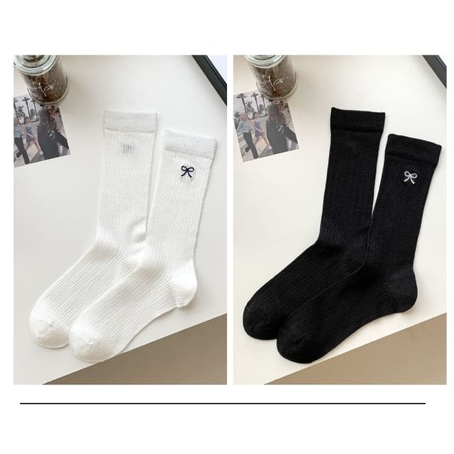 Ribbon Embroidery Socks Set - Set of 2 Pairs - White &