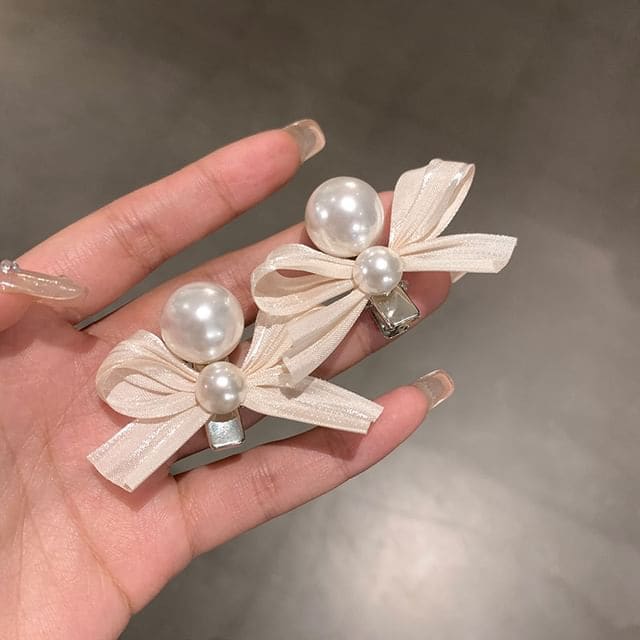 Ribbon Faux Pearl Hair Clip - 1 Pc - Beige / One Size