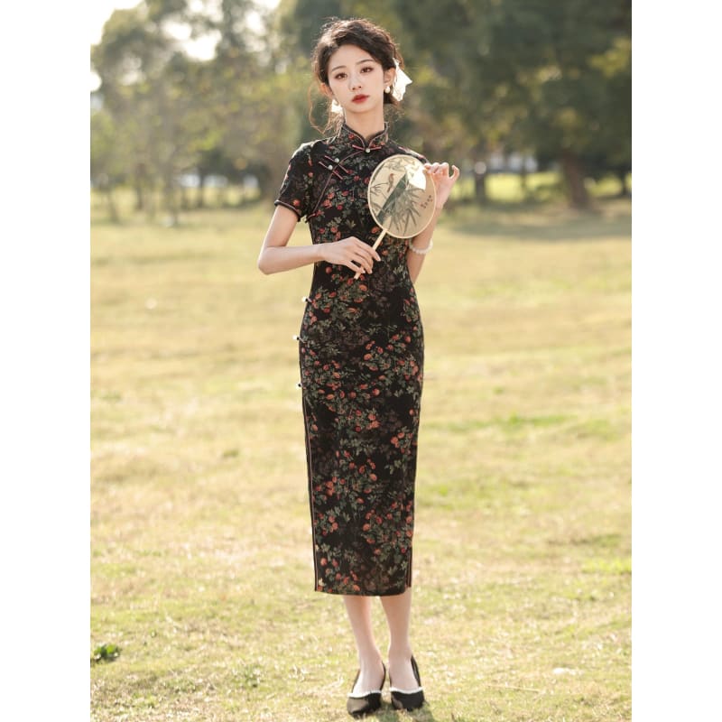 Rose Bloom Black Cheongsam - S - Female Hanfu