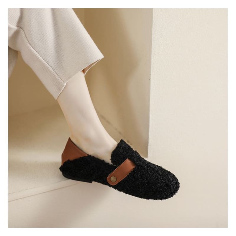 Round Toe Buckled Fleece Slip Ons