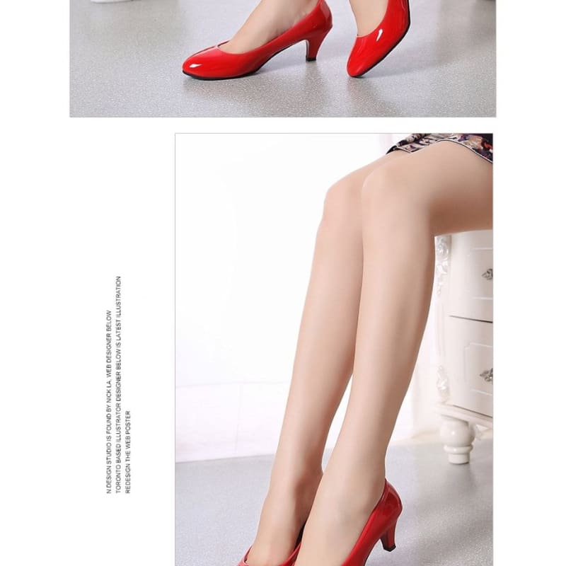 Round Toe Kitten Heel Pumps