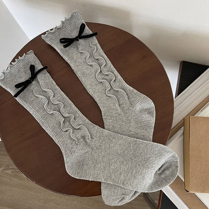 Ruffle Trim Bow Socks - Gray / One Size