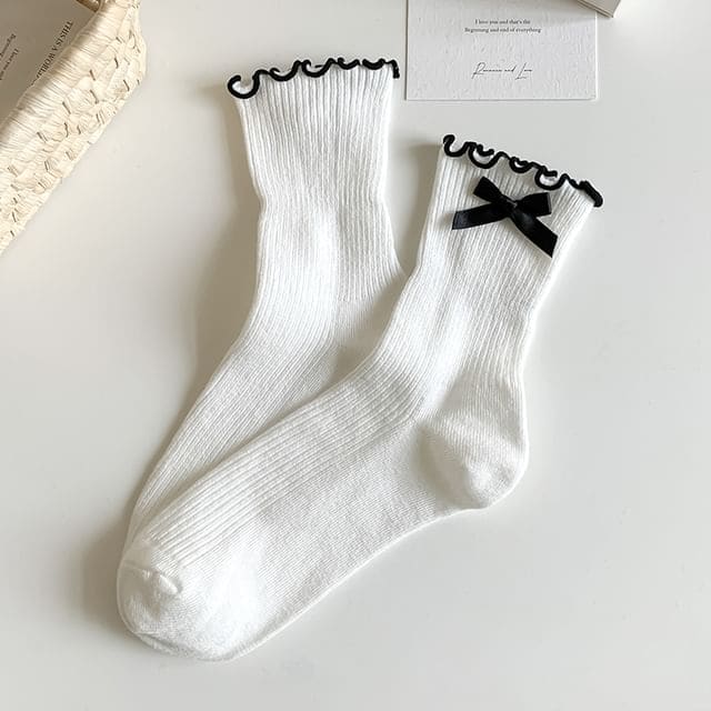 Ruffle Trim Bowknot Socks - Bow - White & Black / One Size