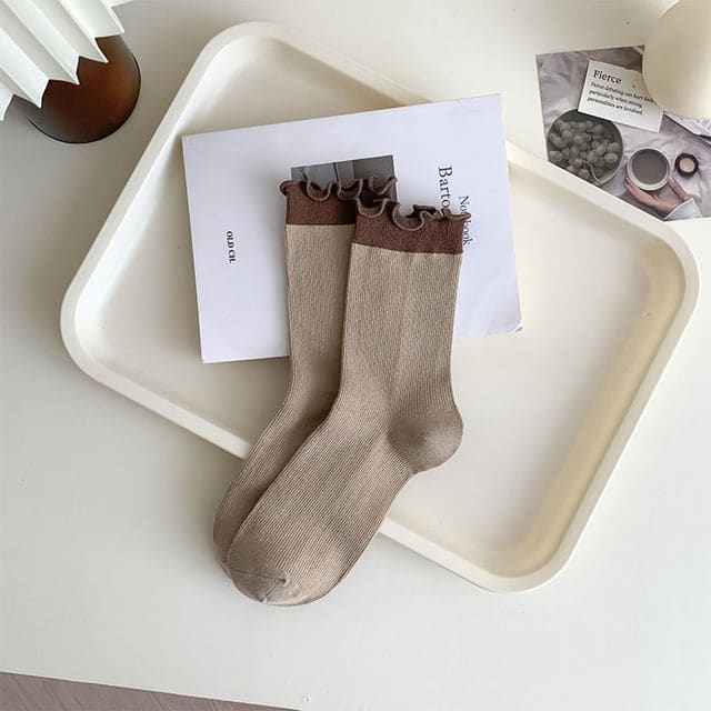 Ruffle Trimmed Contrast Trim Socks - Coffee / One Size